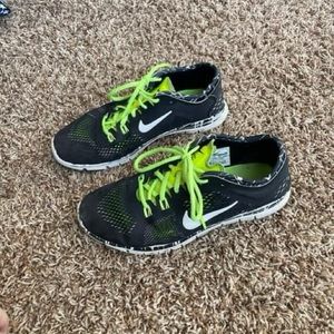 Nike tennis shoes - 9.5